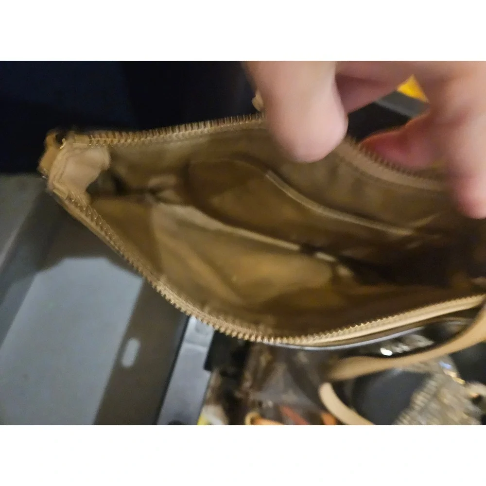 Coach Pebbled Leather Crossbody Bag Beige Tan Gold Hardware Zip Top Pocket
